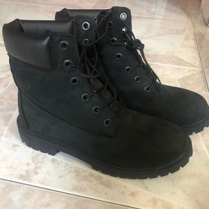 Boys black Timberland boots
